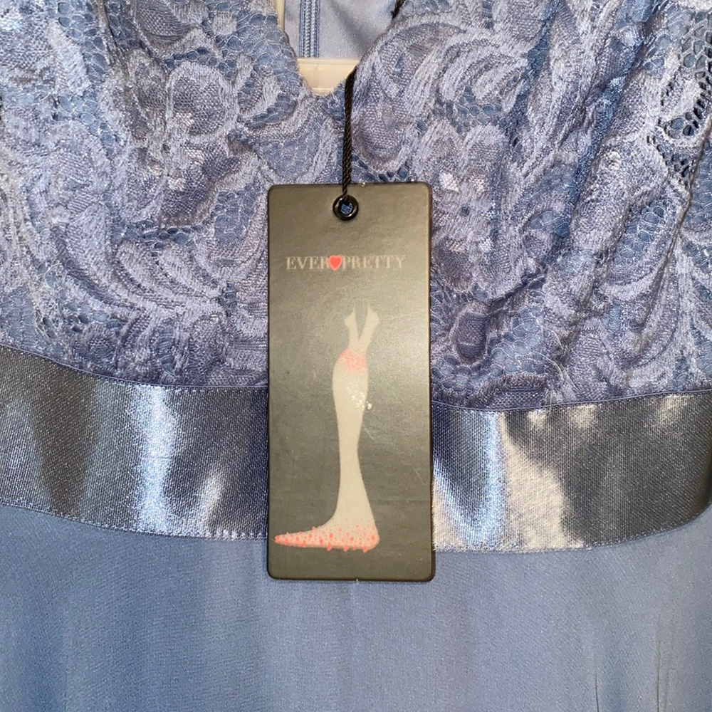 Cut mini dress - Picture 3 of 3